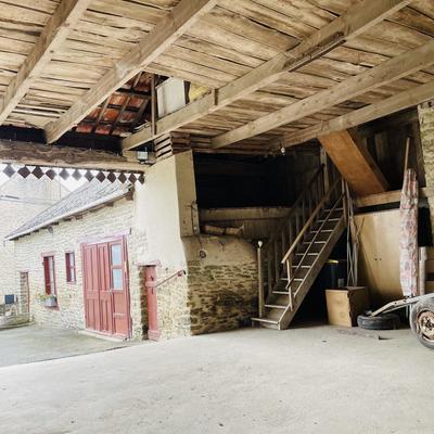 Maison ancienne - 77 m² - 11 pièces