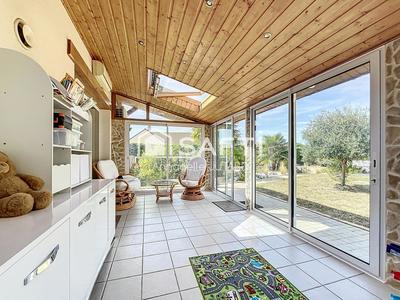 Maison - 137 m² - 5 pièces