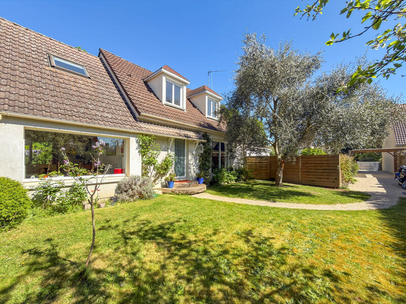 Maison - 146 m² - 7 pièces