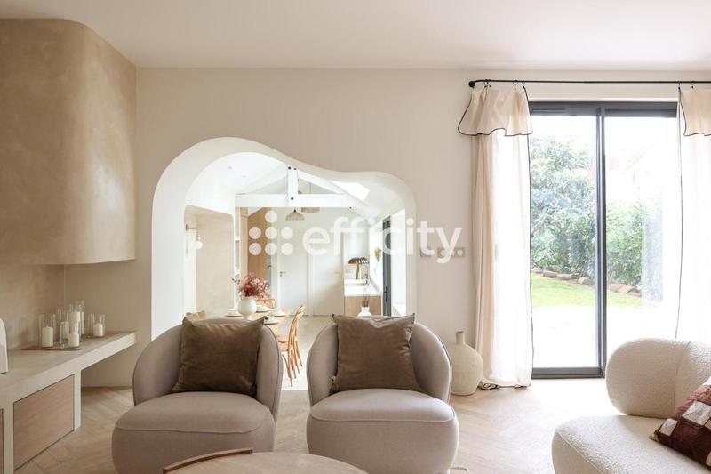 Maison - 141 m² - 5 pièces