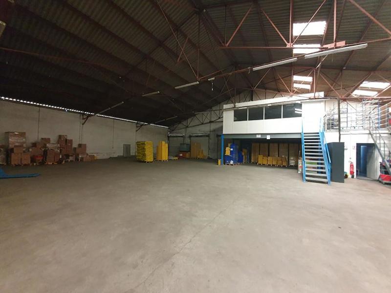 Terrain industriel - 5 582 m²