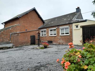 Maison - 93 m² - 4 pièces