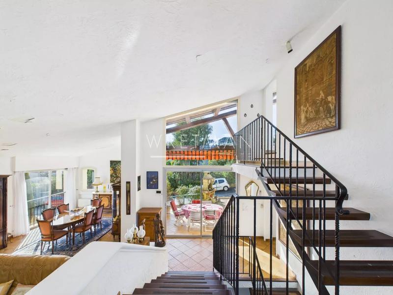 Villa - 192 m² - 6 pièces