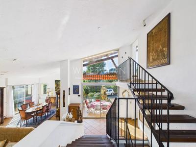 Villa - 192 m² - 6 pièces