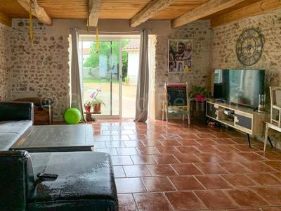 Maison en pierre - 152 m² - 6 pièces