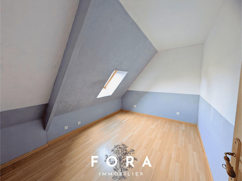 Maison - 104 m² - 5 pièces