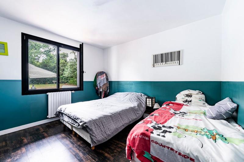 Maison - 302 m² - 7 pièces