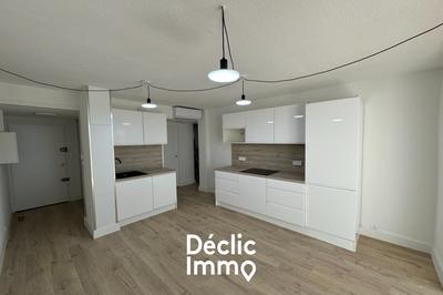 Appartement ancien - 57 m² - 3 pièces