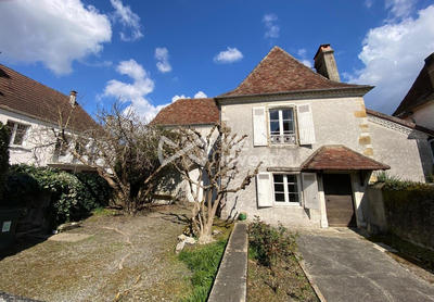 Maison - 149 m² - 7 pièces