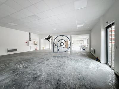 Local d'activités - 370 m²