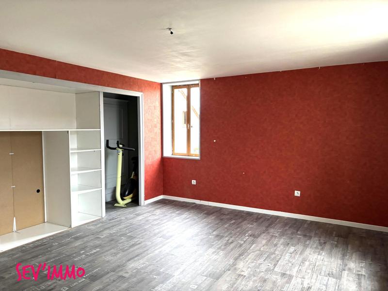 Maison - 127 m² - 7 pièces