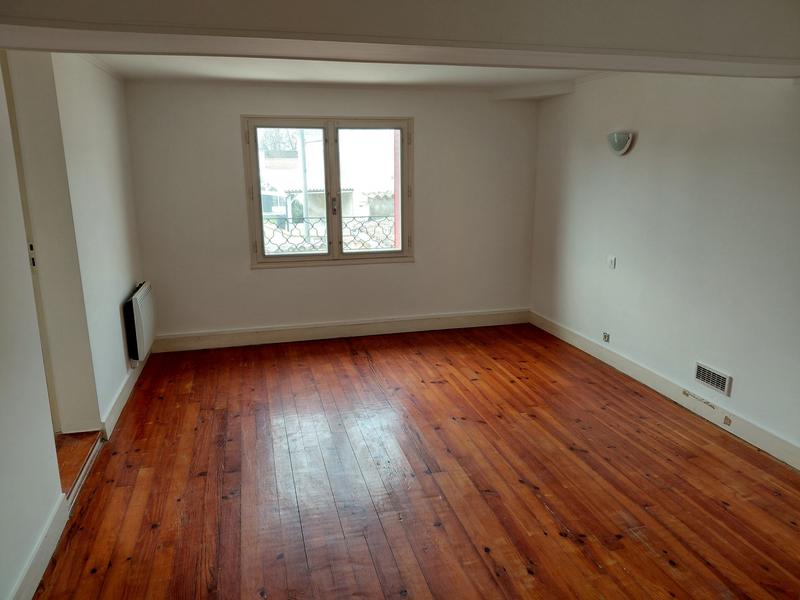 Maison - 99 m² - 5 pièces