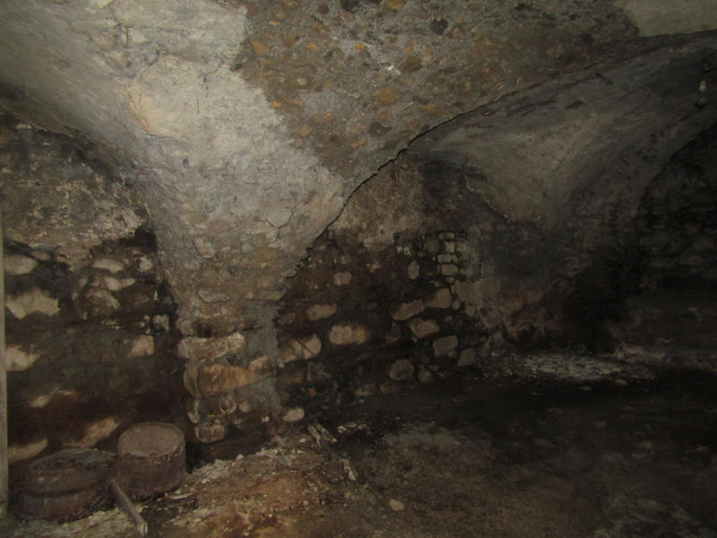 Maison - 450 m² - 5 pièces