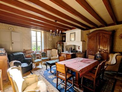 Maison en pierre - 268 m² - 7 pièces