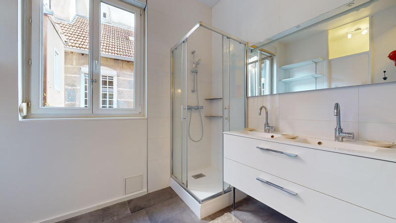 Appartement - 106 m² - 4 pièces