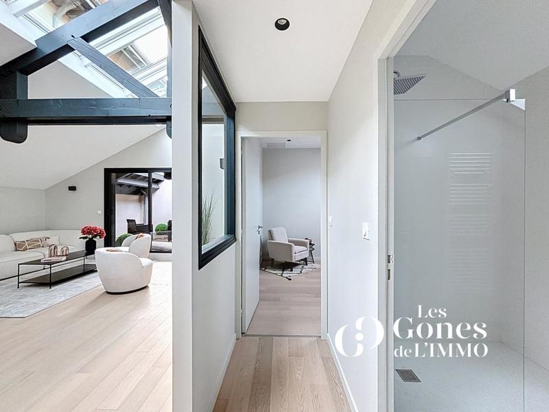 Loft - 113 m² - 4 pièces