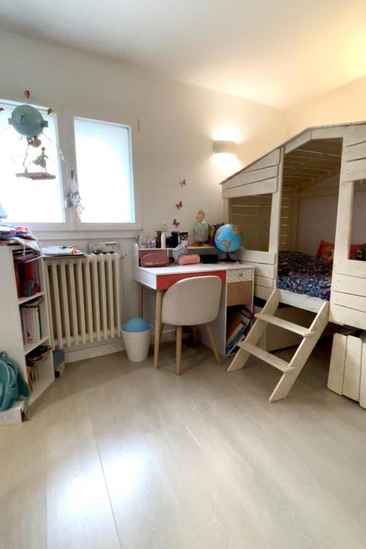 Appartement - 140 m² - 5 pièces