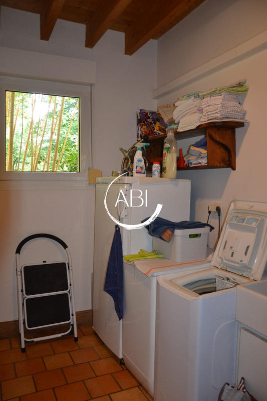 Maison - 206 m² - 7 pièces