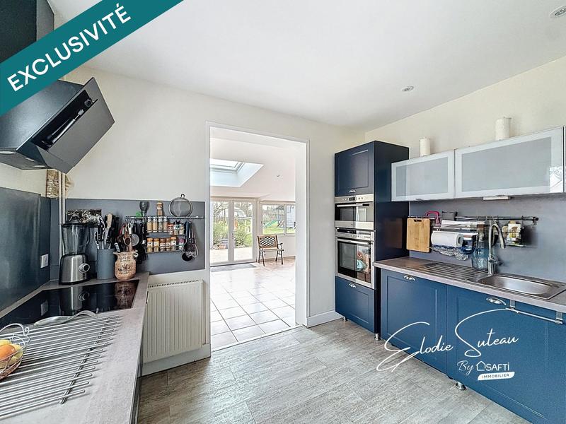 Maison - 168 m² - 8 pièces