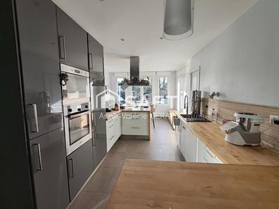 Maison - 154 m² - 5 pièces