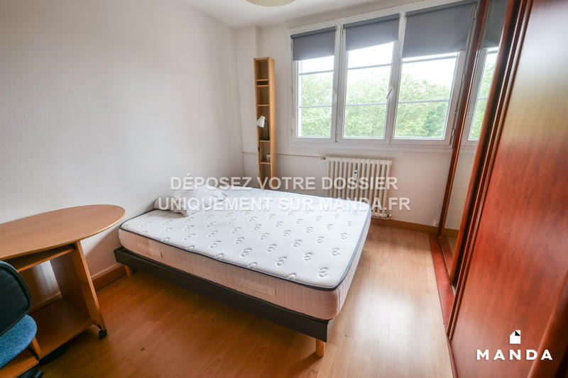 Chambre - 10 m² - 5 pièces