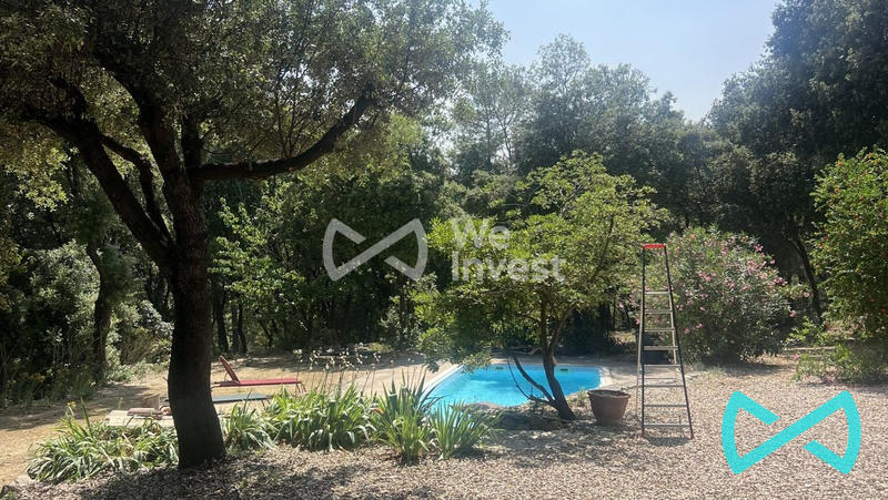 Villa - 235 m² - 6 pièces