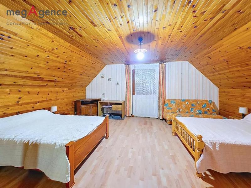 Maison traditionnelle - 145 m² - 7 pièces