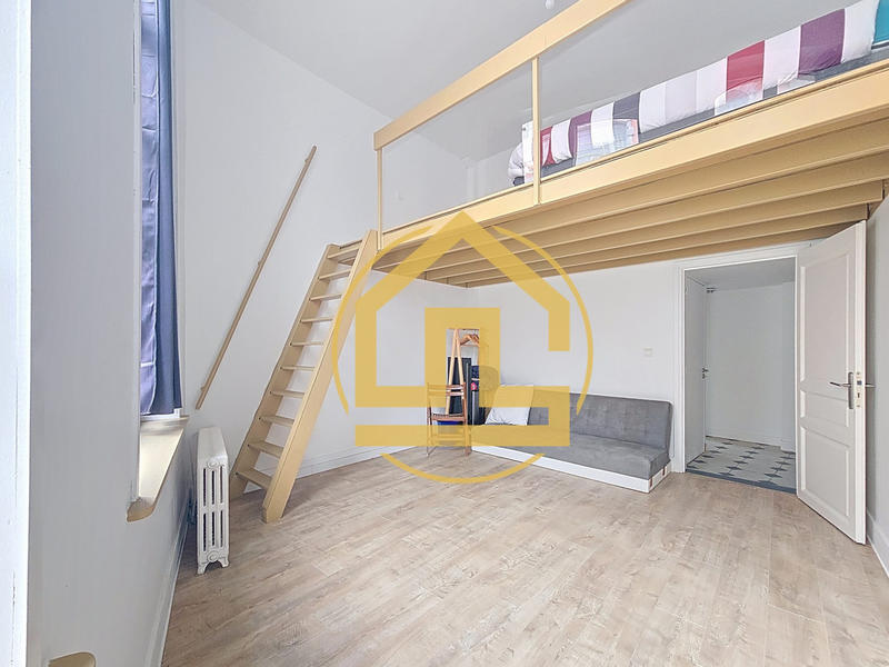 Appartement - 177 m² - 6 pièces