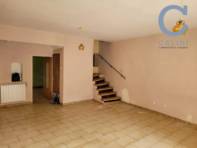 Maison - 102 m² - 4 pièces