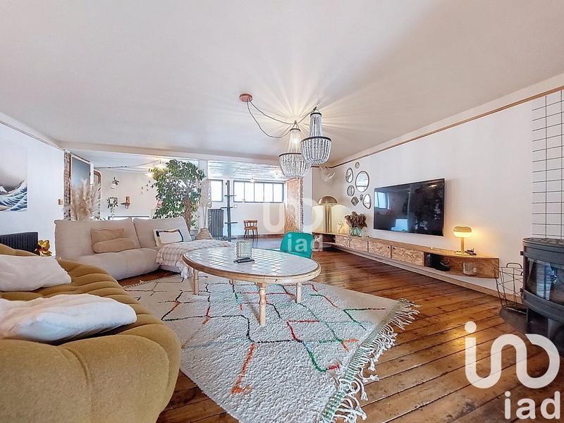 Maison - 252 m² - 9 pièces