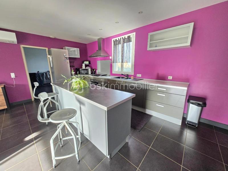 Pavillon - 230 m² - 7 pièces