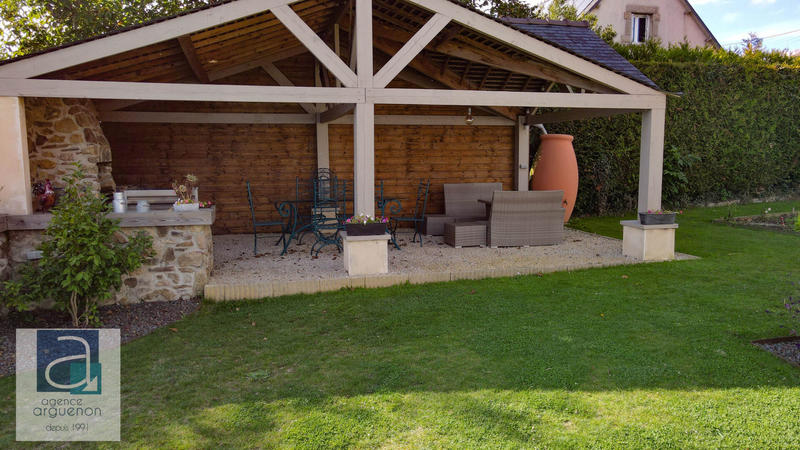 Maison - 220 m² - 5 pièces