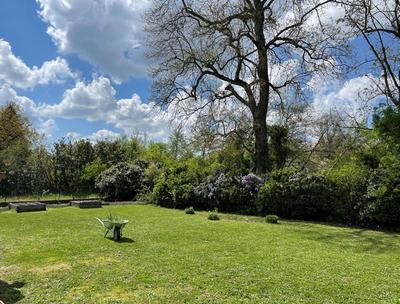 Maison - 160 m² - 8 pièces