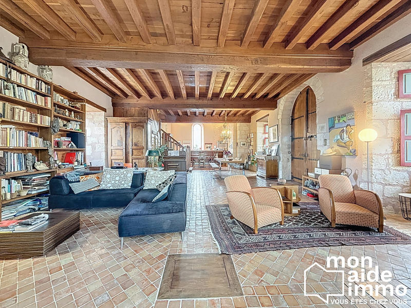 Maison - 180 m² - 4 pièces