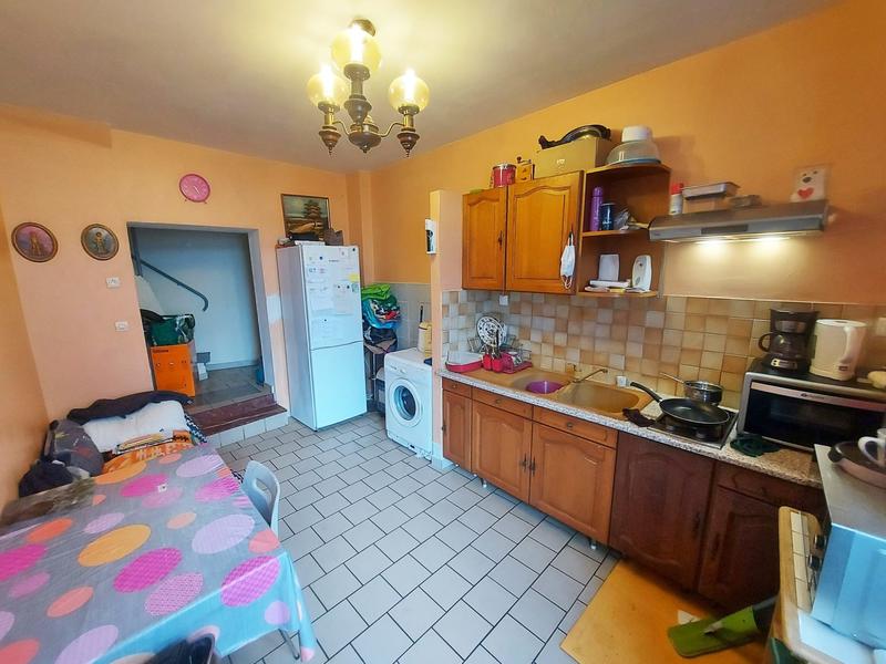 Maison traditionnelle - 145 m² - 9 pièces