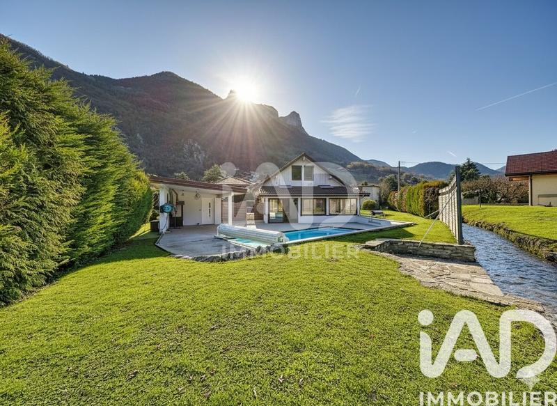 Maison - 153 m² - 7 pièces