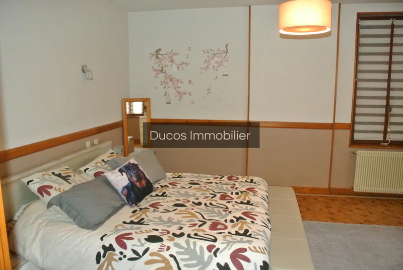 Maison - 365 m² - 8 pièces