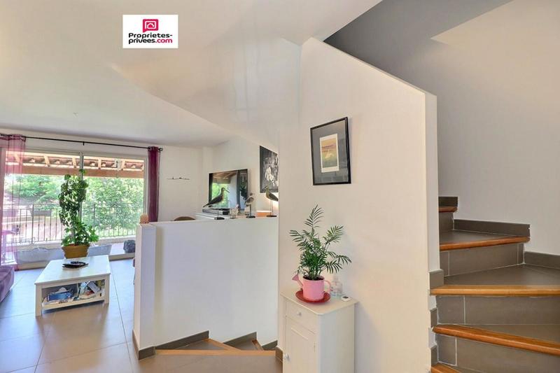 Maison - 98 m² - 4 pièces