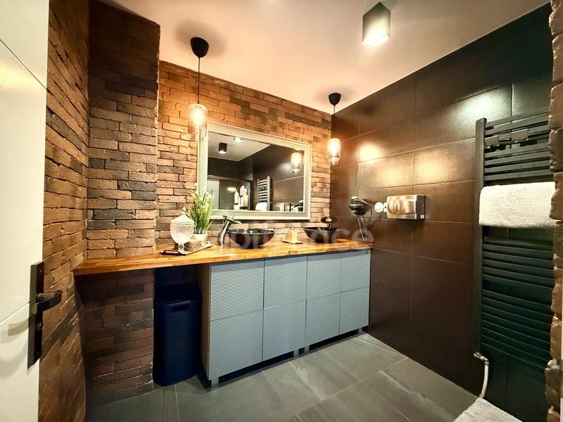 Maison - 162 m² - 7 pièces