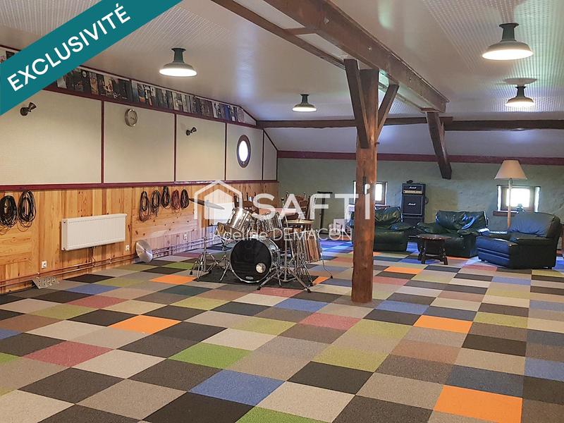 Maison - 300 m² - 9 pièces