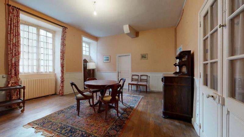 Maison bourgeoise - 212 m² - 6 pièces