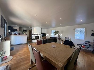 Villa - 193 m² - 6 pièces