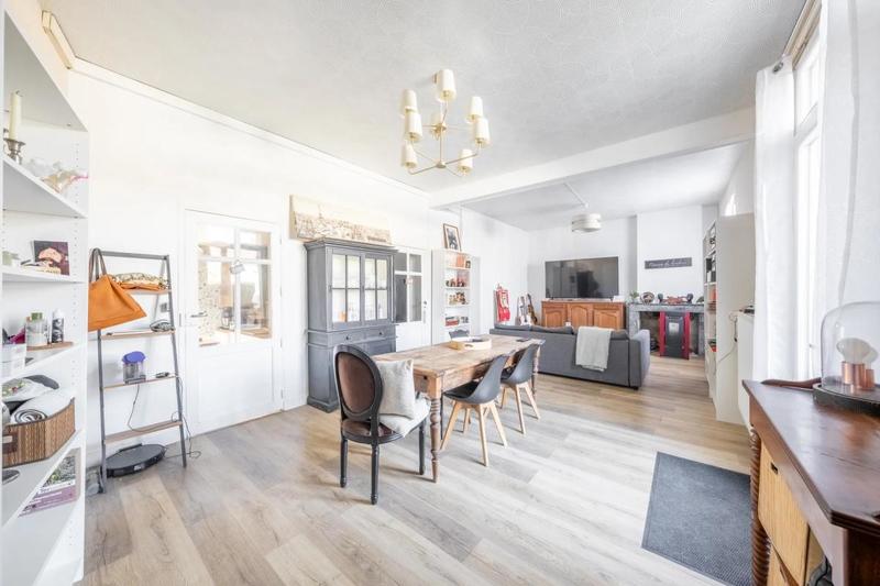 Maison en pierre - 80 m² - 6 pièces