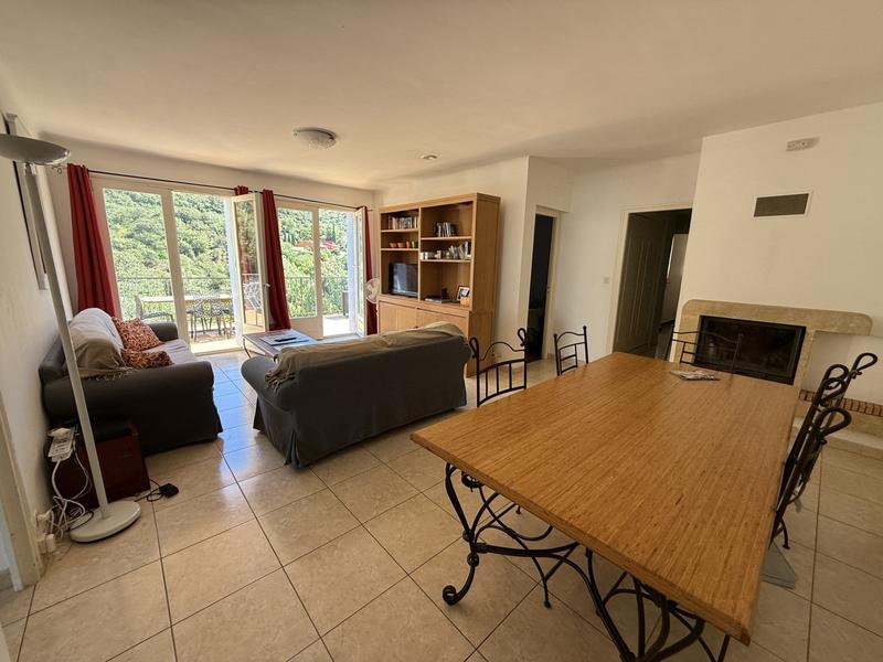 Maison - 93 m² - 5 pièces