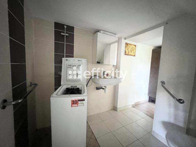 Maison - 213 m² - 10 pièces