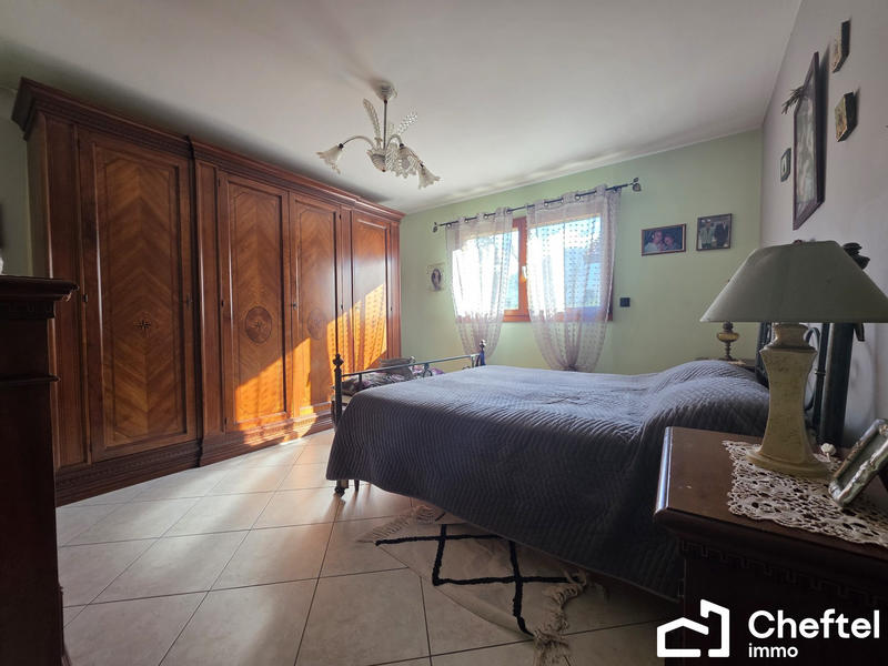 Maison - 197 m² - 6 pièces