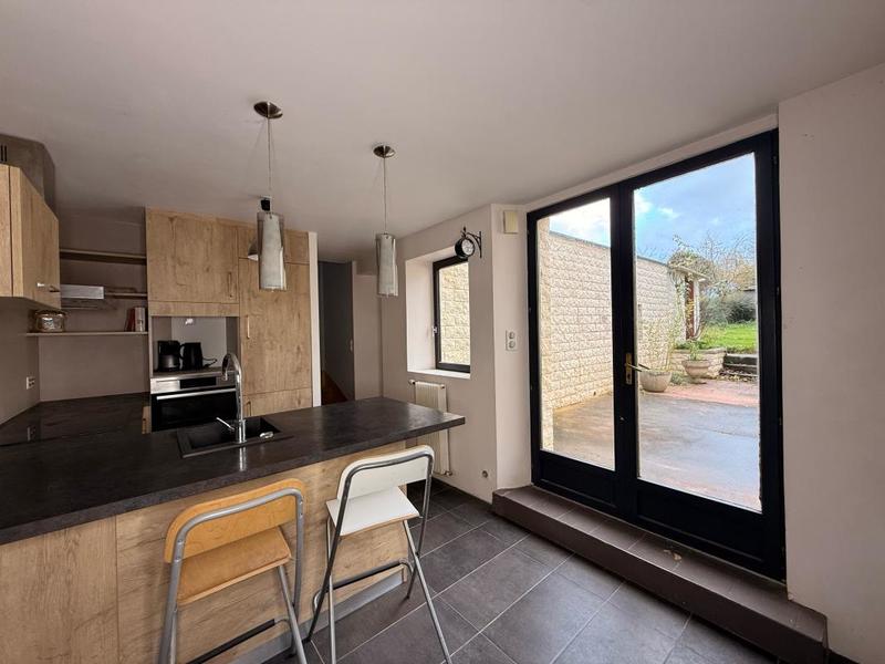 Maison - 90 m² - 3 pièces