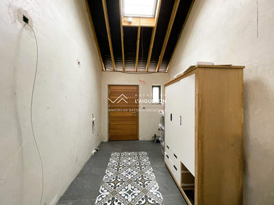 Maison - 262 m² - 7 pièces