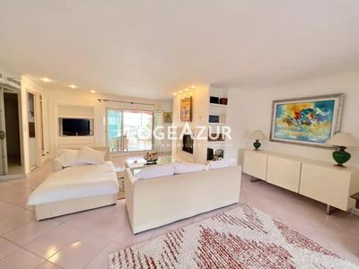 Appartement - 107 m² - 3 pièces