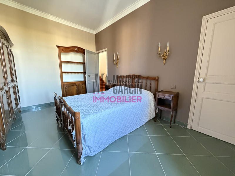 Maison - 174 m² - 7 pièces